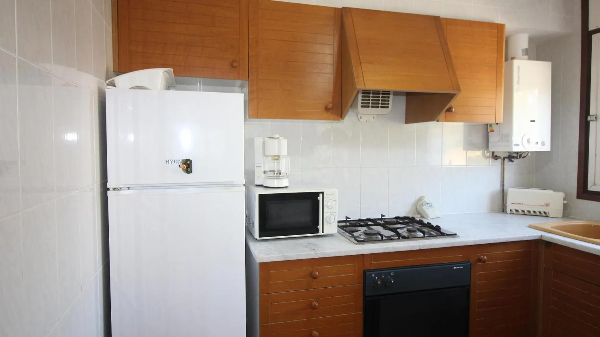 Cap Ras V 1-1 Apartamento Con Vistas Al Mar, A Tan Solo 50M De La Playa. - Es-228-164 Llanca Spain